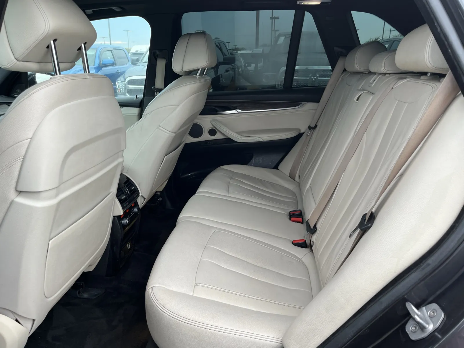 BMW X5 photo 30