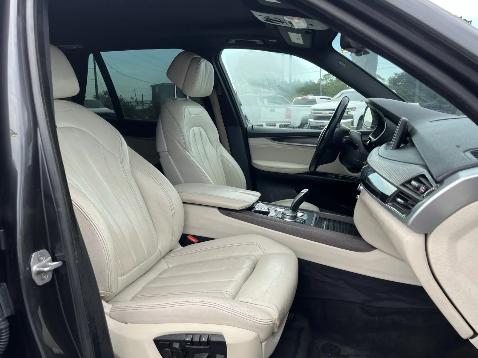 BMW X5 photo 29