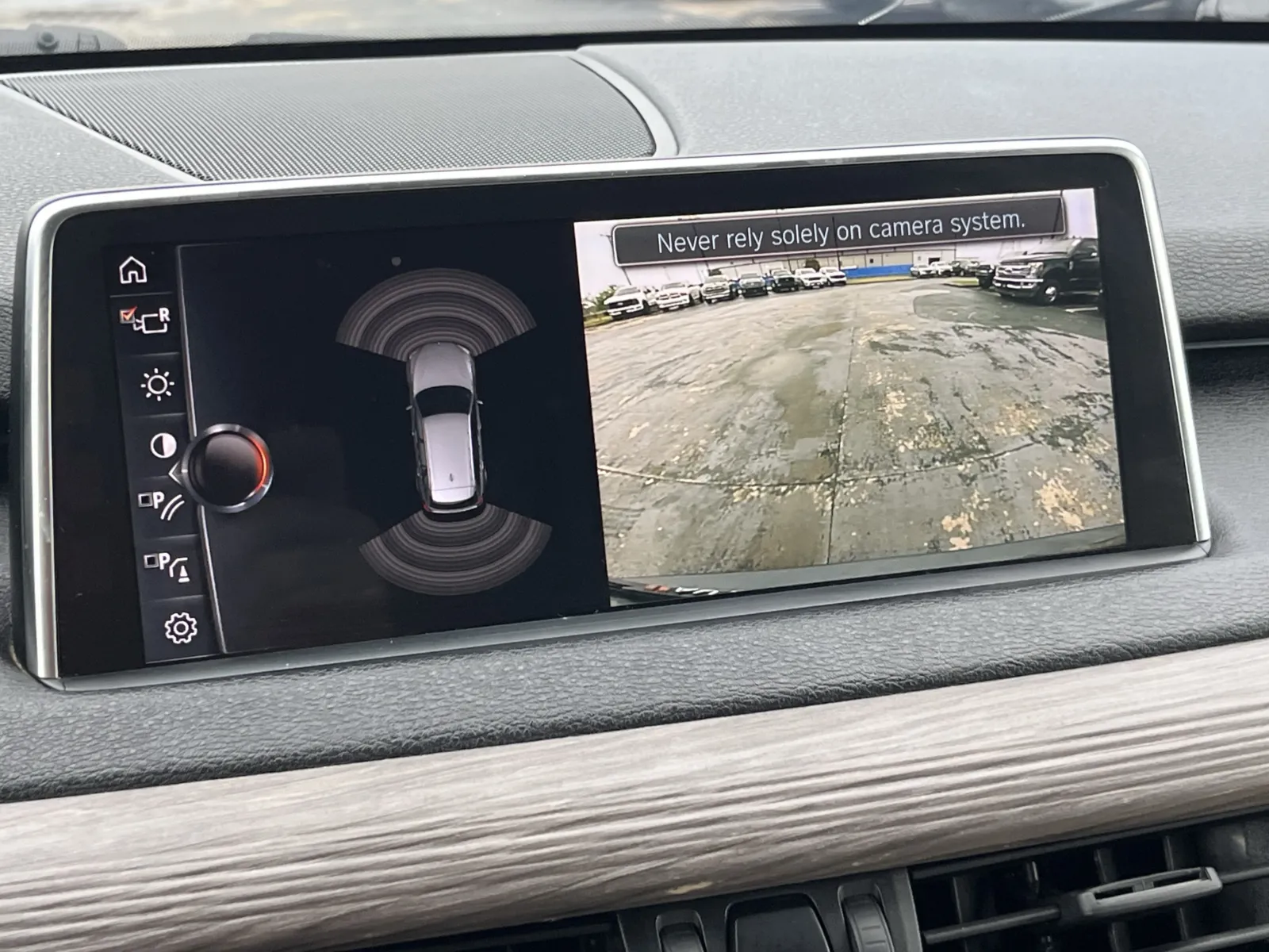 BMW X5 photo 5