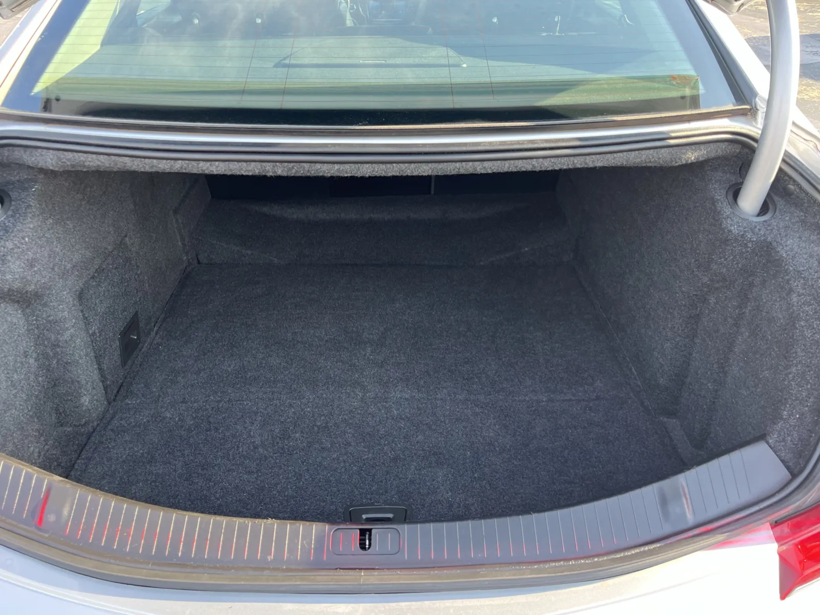 Cadillac XTS photo 12