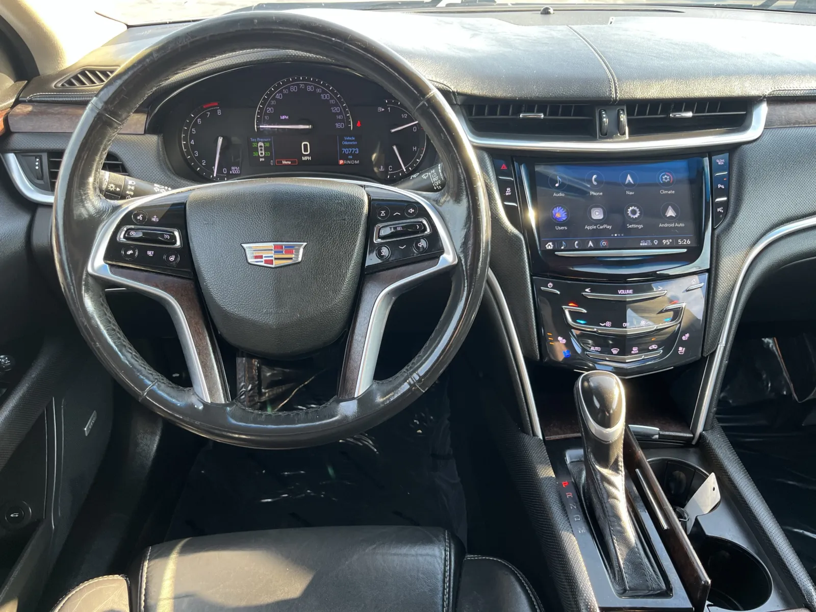 Cadillac XTS photo 16