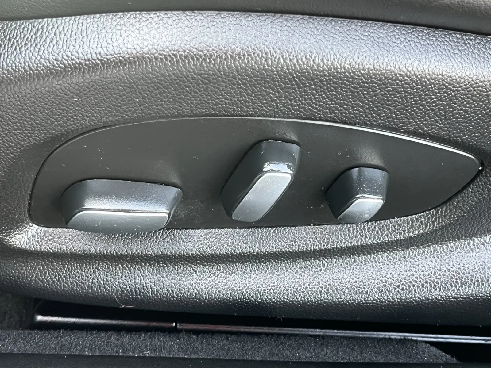 Cadillac XTS photo 25