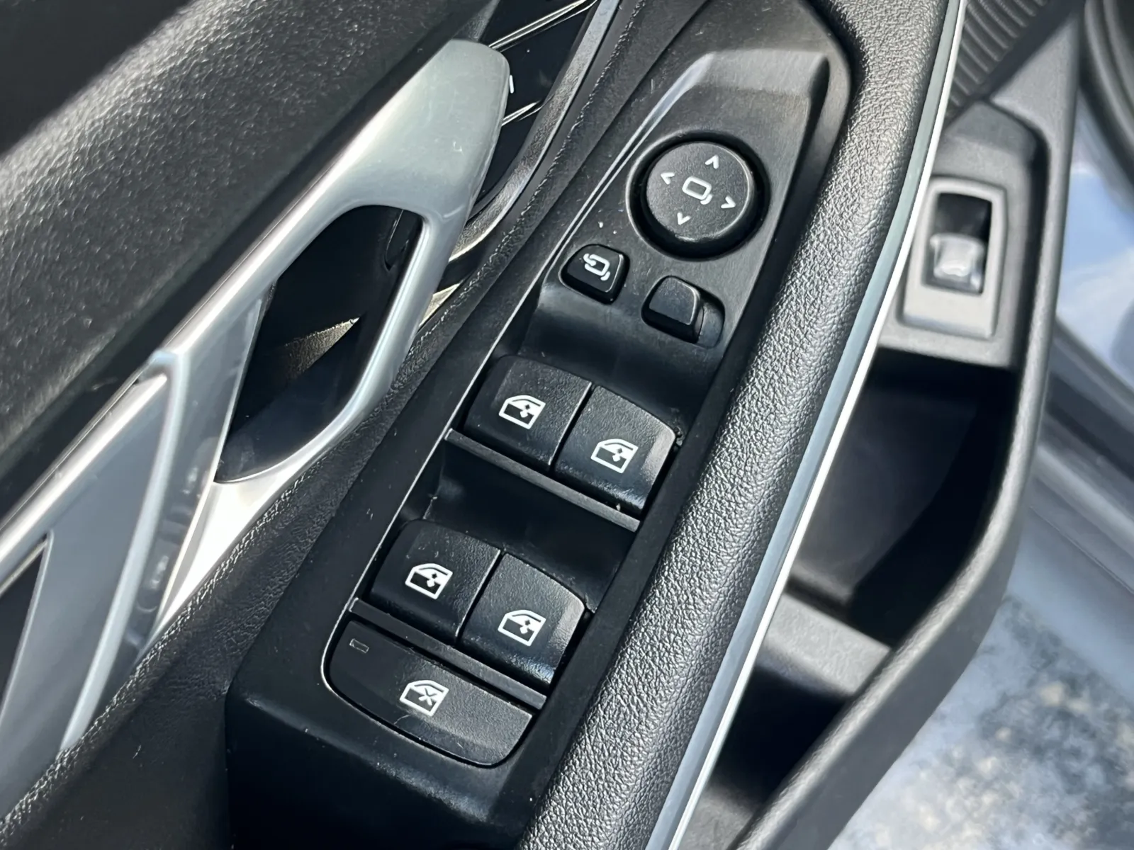BMW 3 Series photo 25