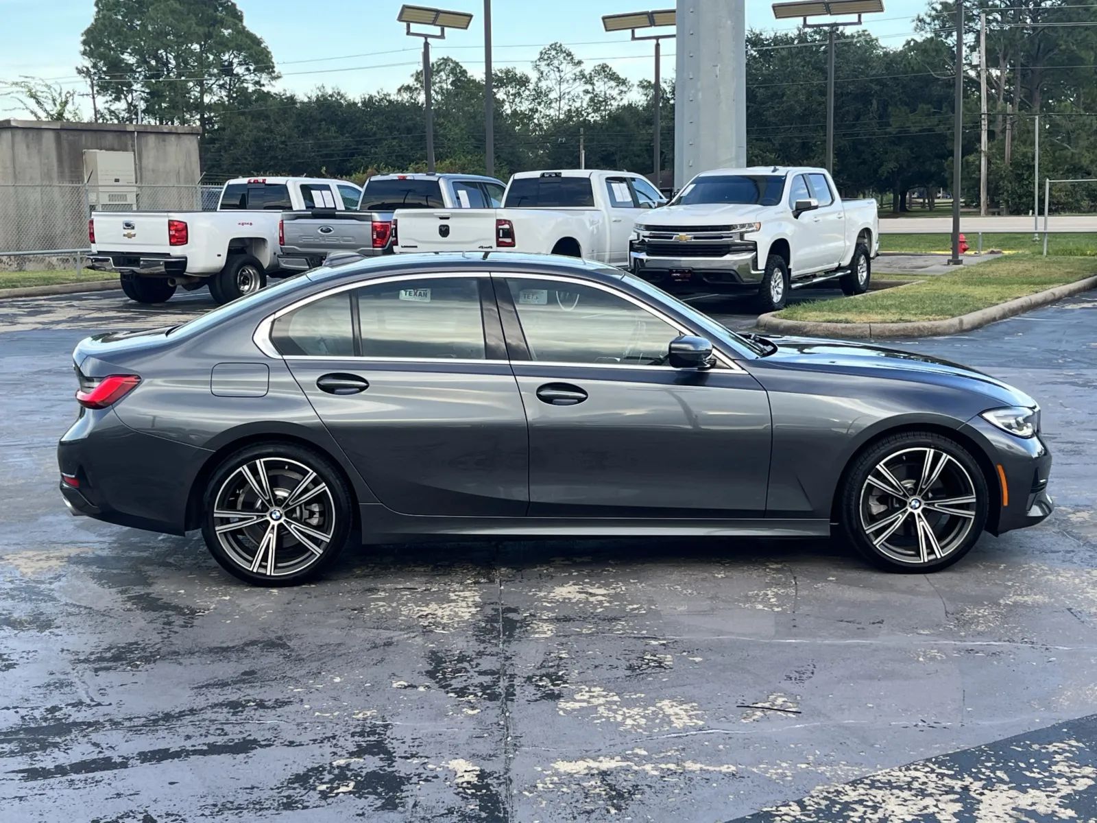 BMW 3 Series photo 11