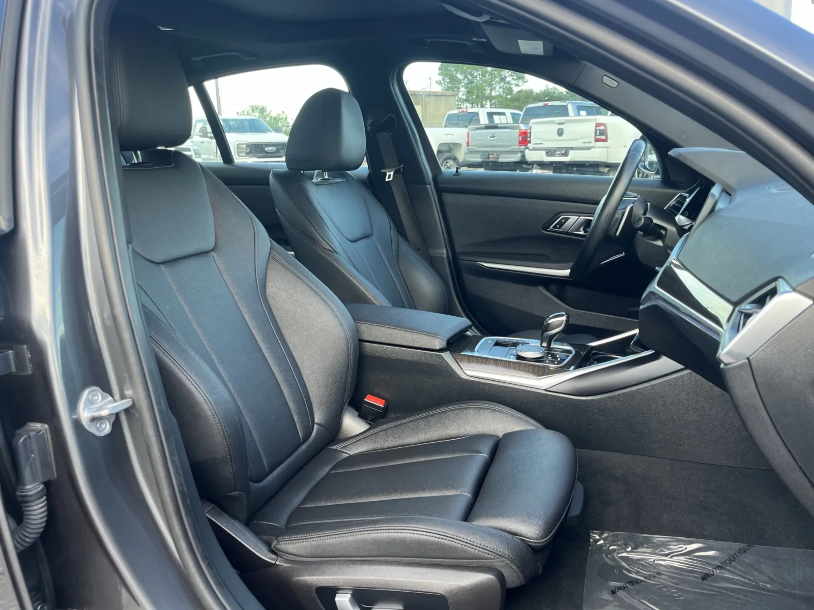 BMW 3 Series photo 29
