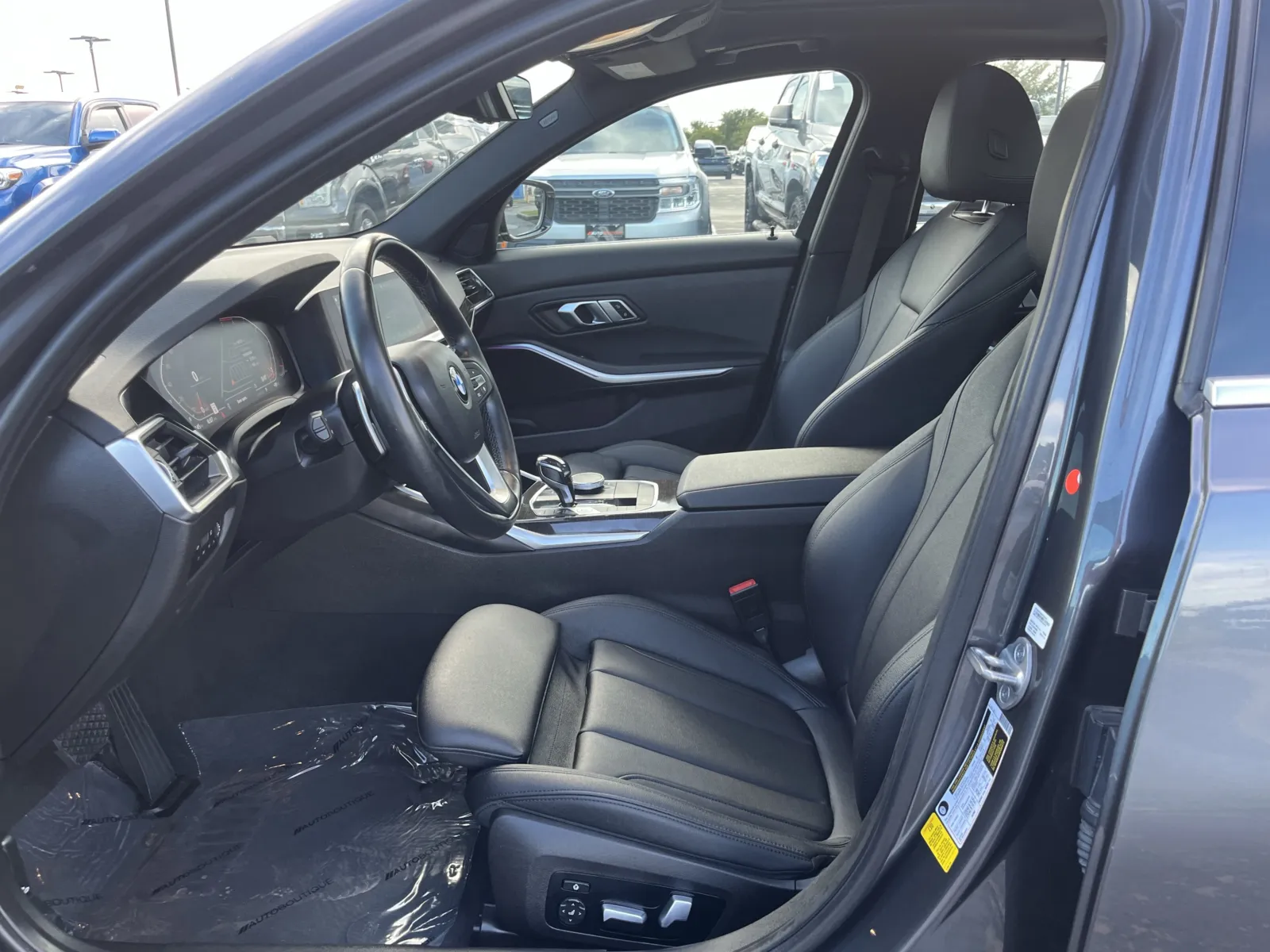 BMW 3 Series photo 28