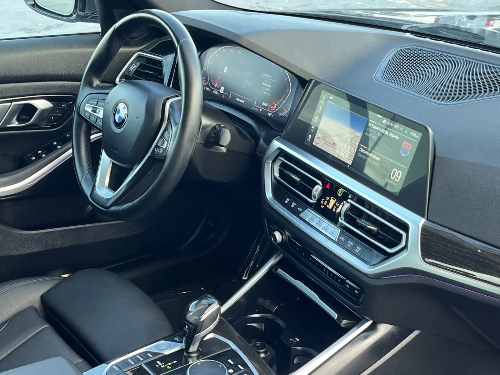 BMW 3 Series photo 16