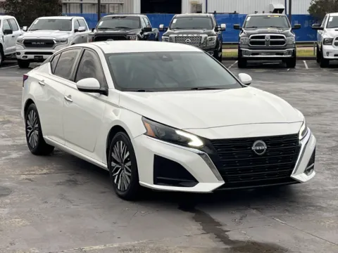 Another view of 2023 Nissan Altima 2.5 SV for sale in Alvin, TX at Auto Boutique Texas