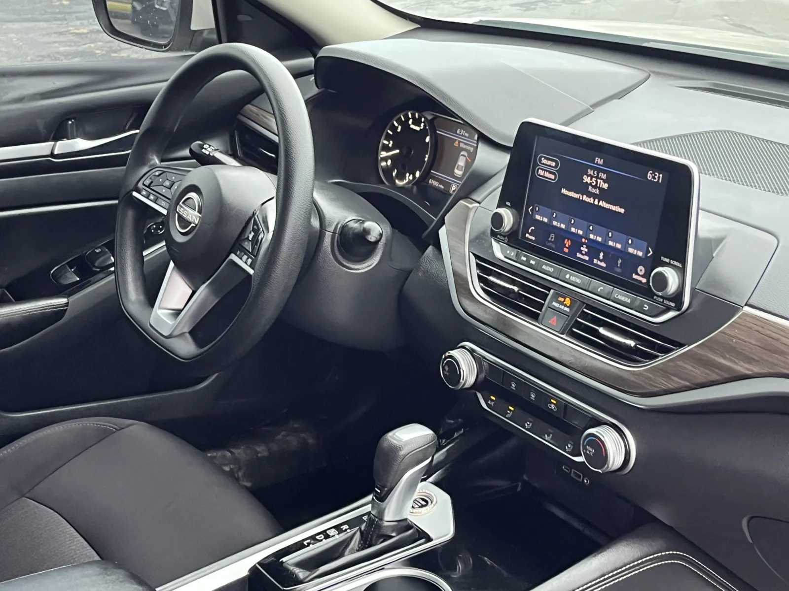 Nissan Altima photo 15