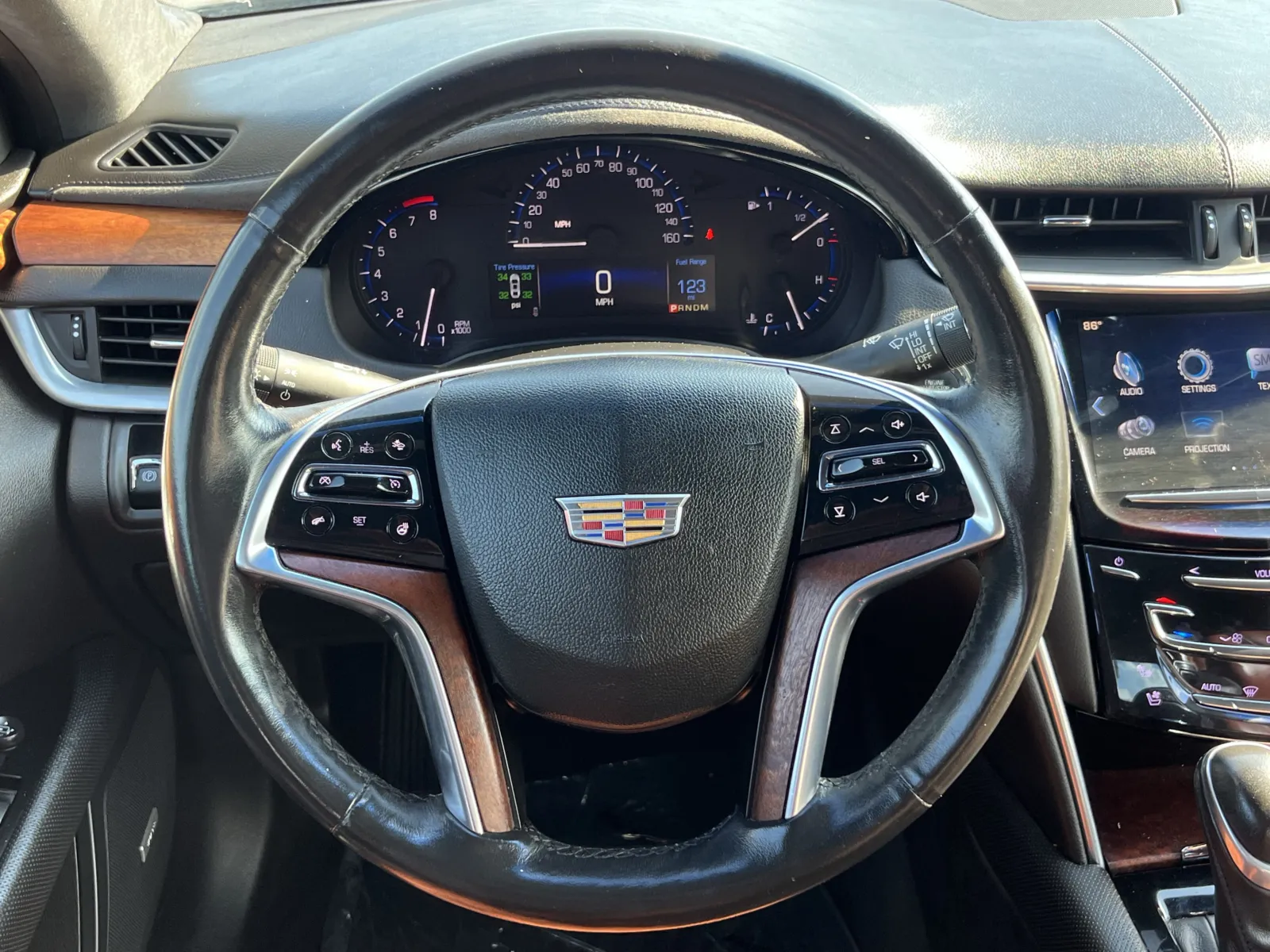Cadillac XTS photo 18