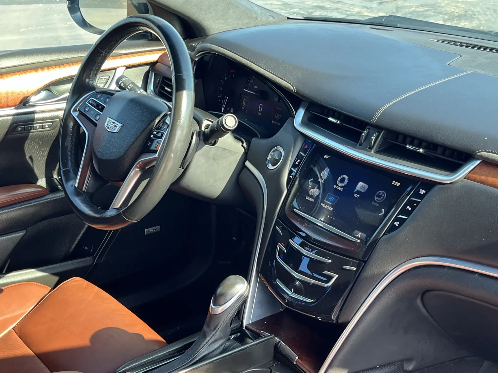 Cadillac XTS photo 16