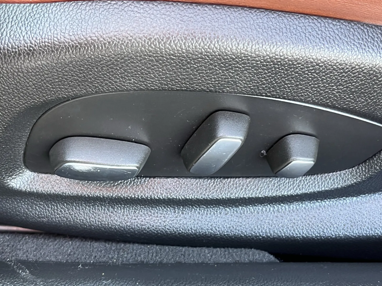 Cadillac XTS photo 26