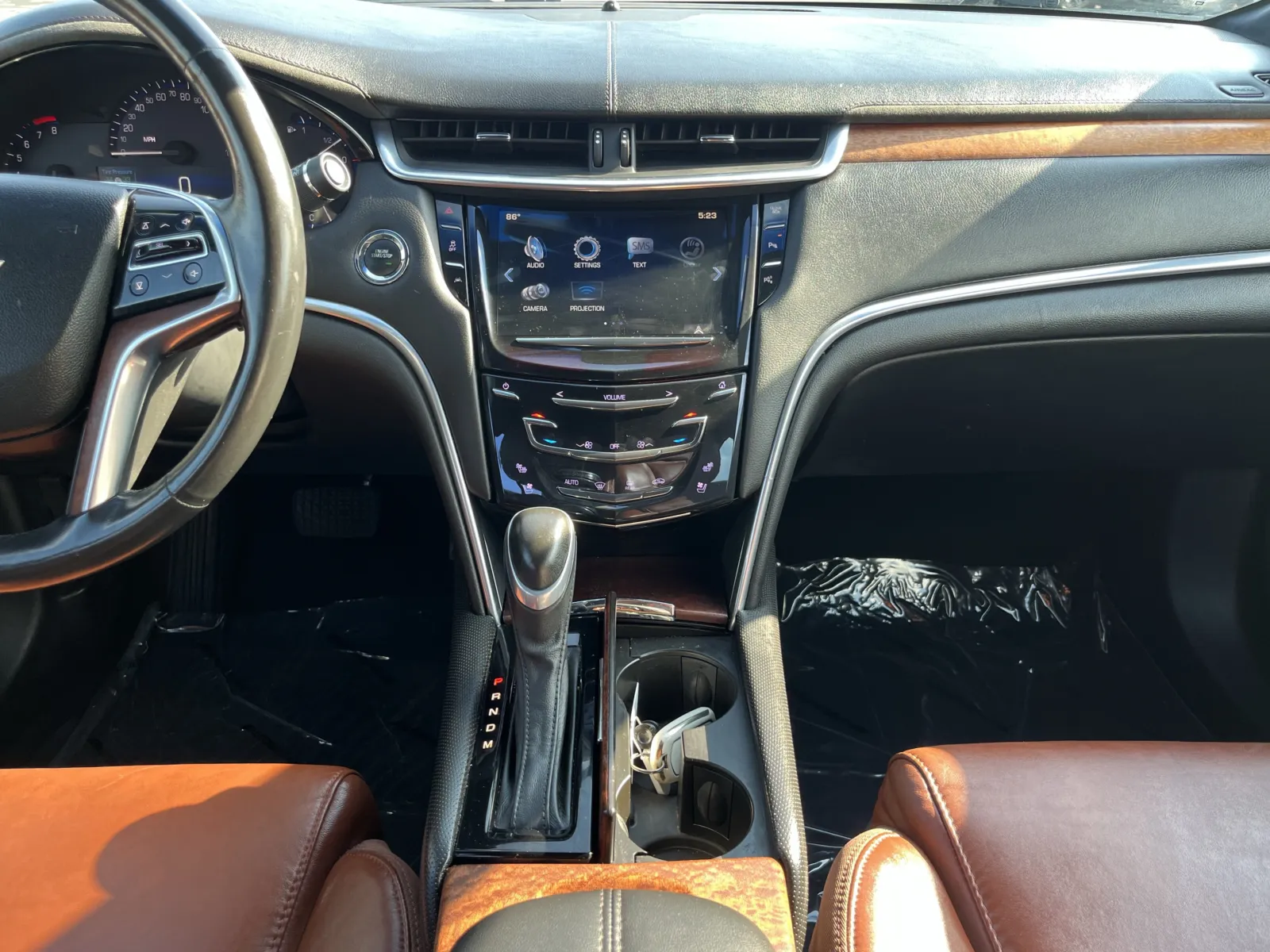 Cadillac XTS photo 24