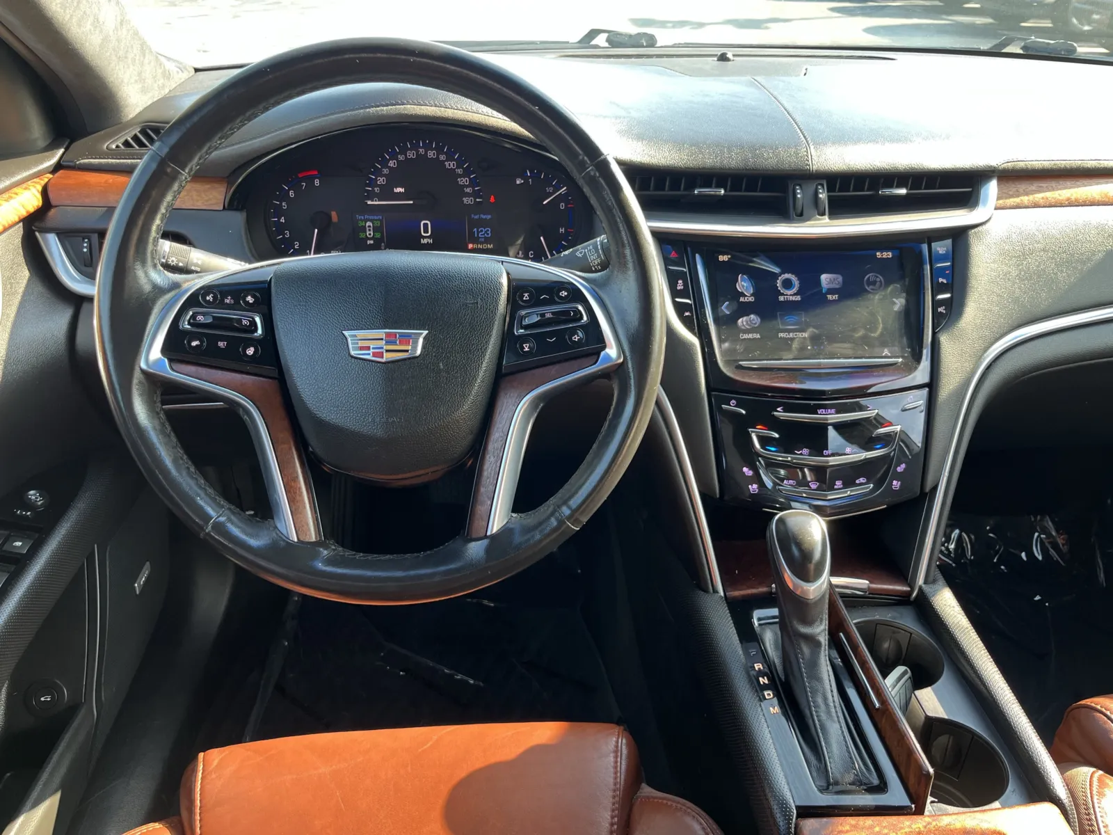 Cadillac XTS photo 17