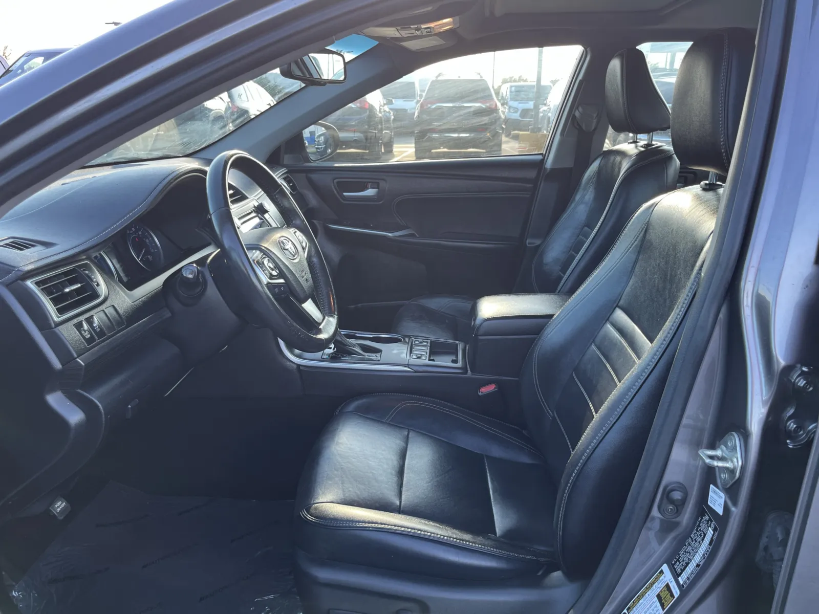 Toyota Camry photo 25