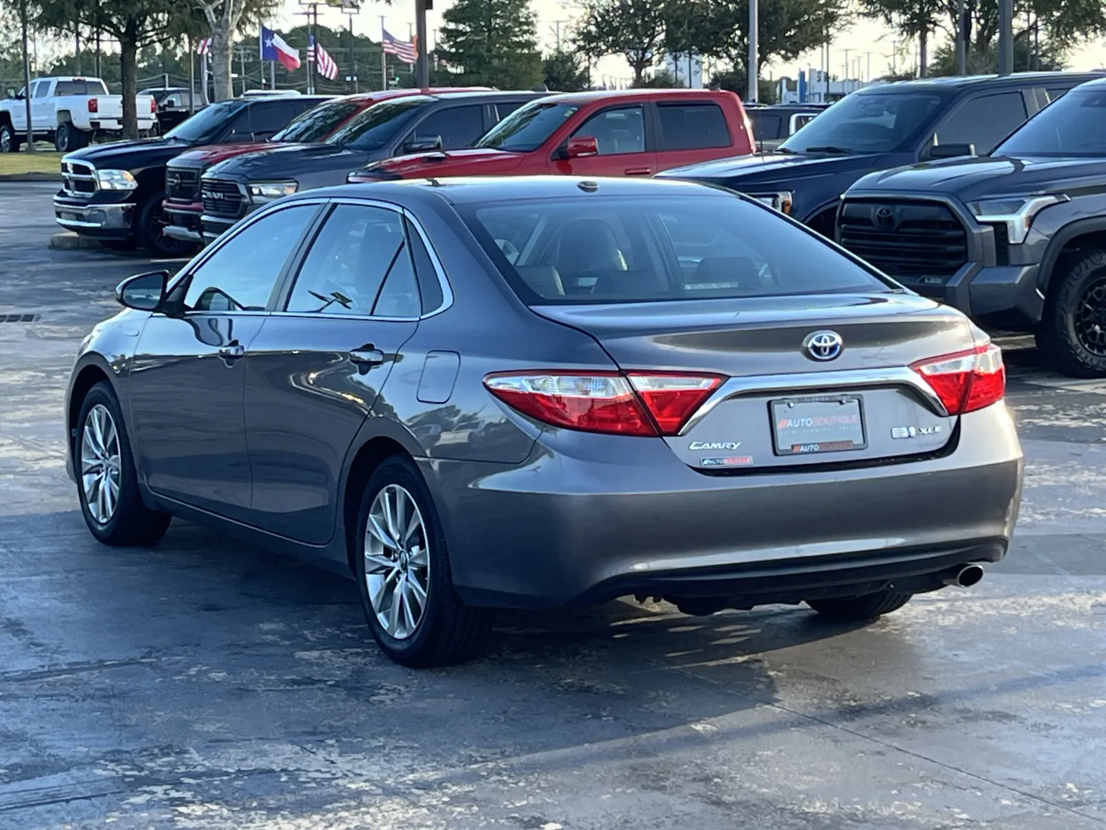 Toyota Camry photo 10