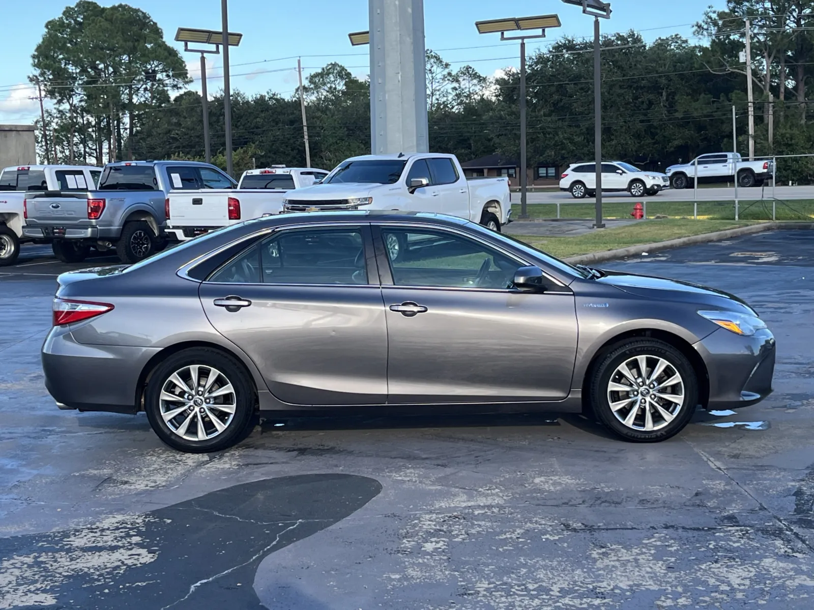 Toyota Camry photo 11