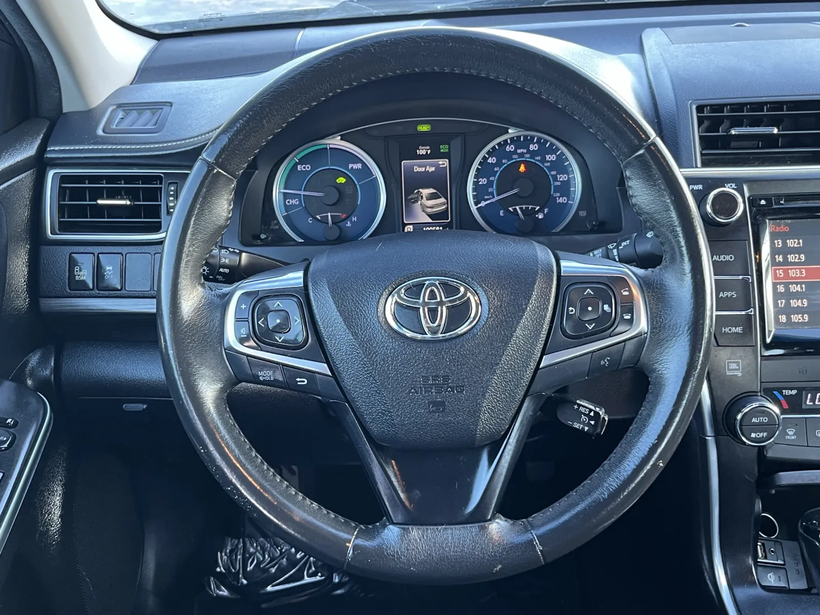 Toyota Camry photo 16