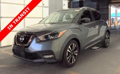 Gray 2020 Nissan Kicks SR for sale in Alvin, TX