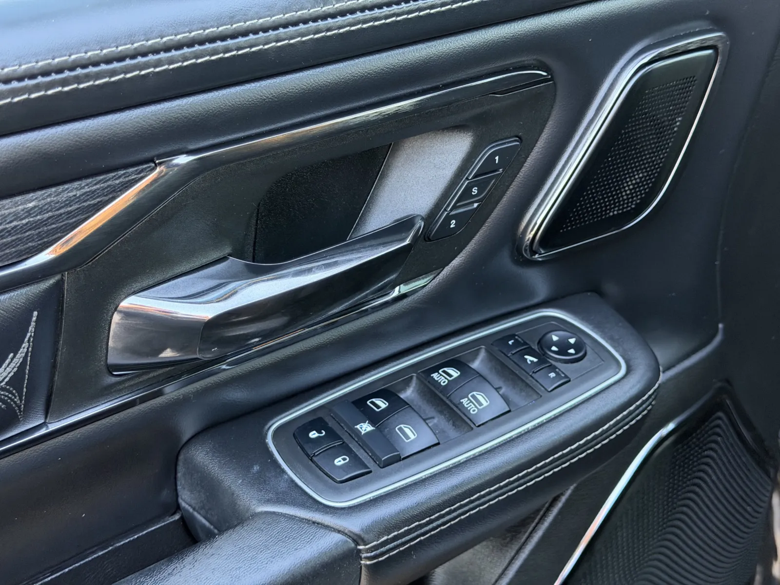 Ram 1500 photo 24