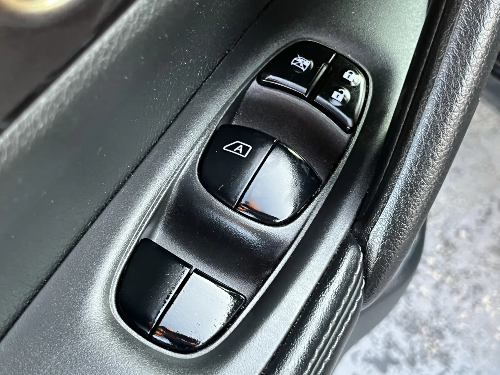 Nissan Rogue Sport photo 24