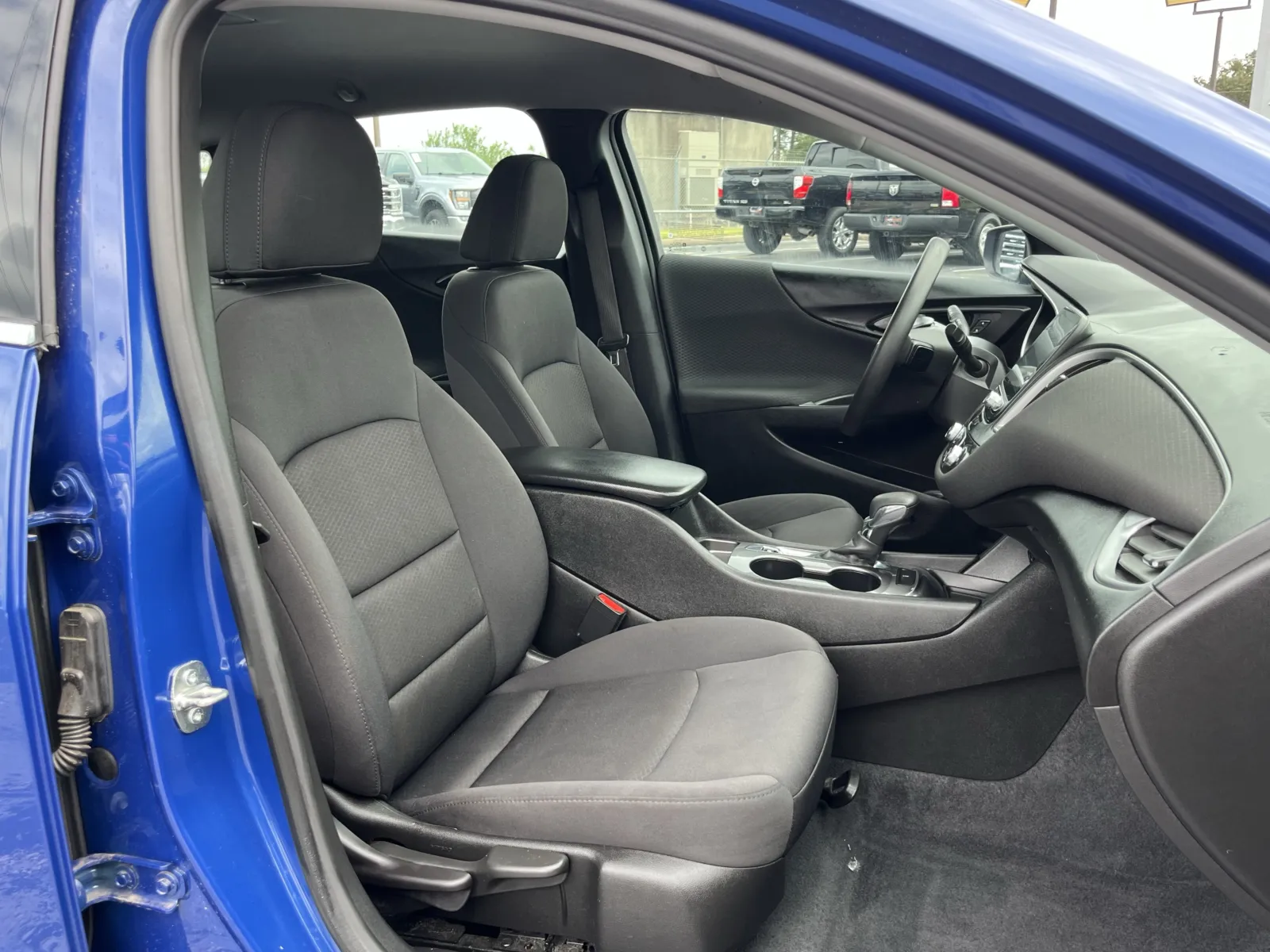 Chevrolet Malibu photo 24