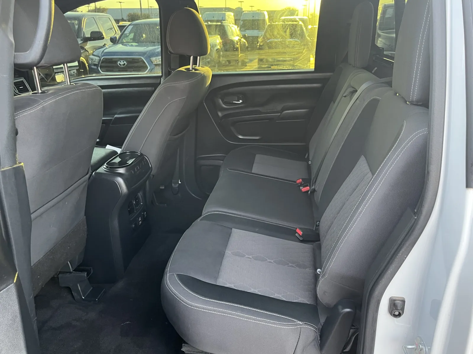 Nissan Titan photo 27