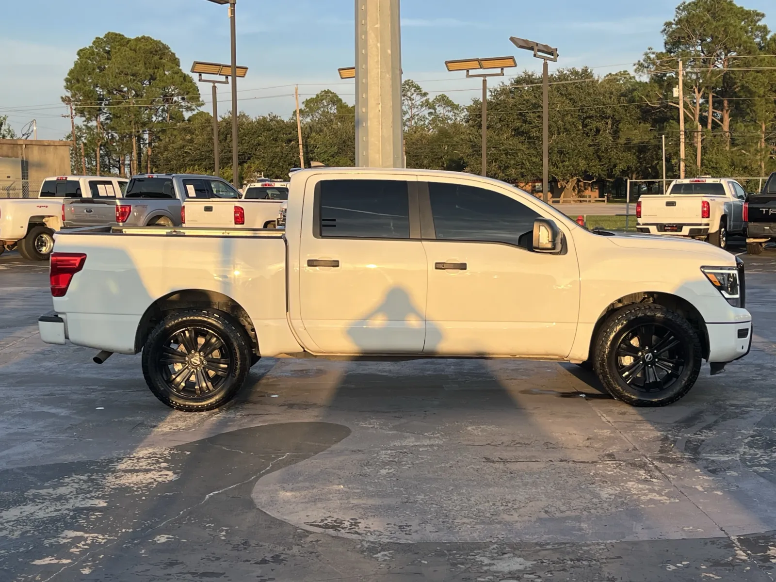 Nissan Titan photo 10