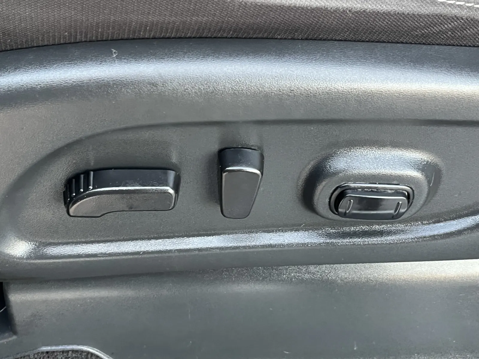Nissan Titan photo 23