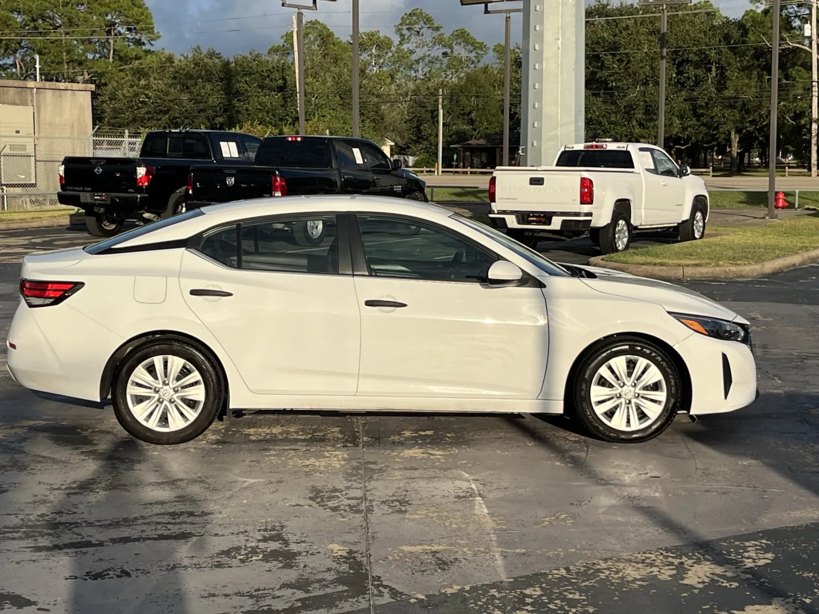 Nissan Sentra photo 10