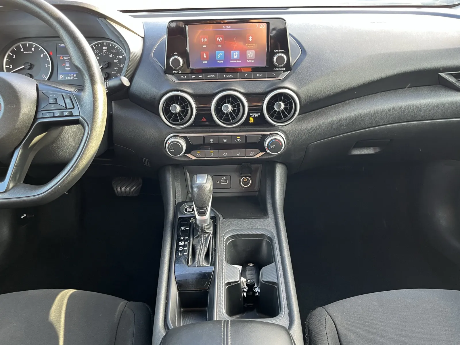 Nissan Sentra photo 21