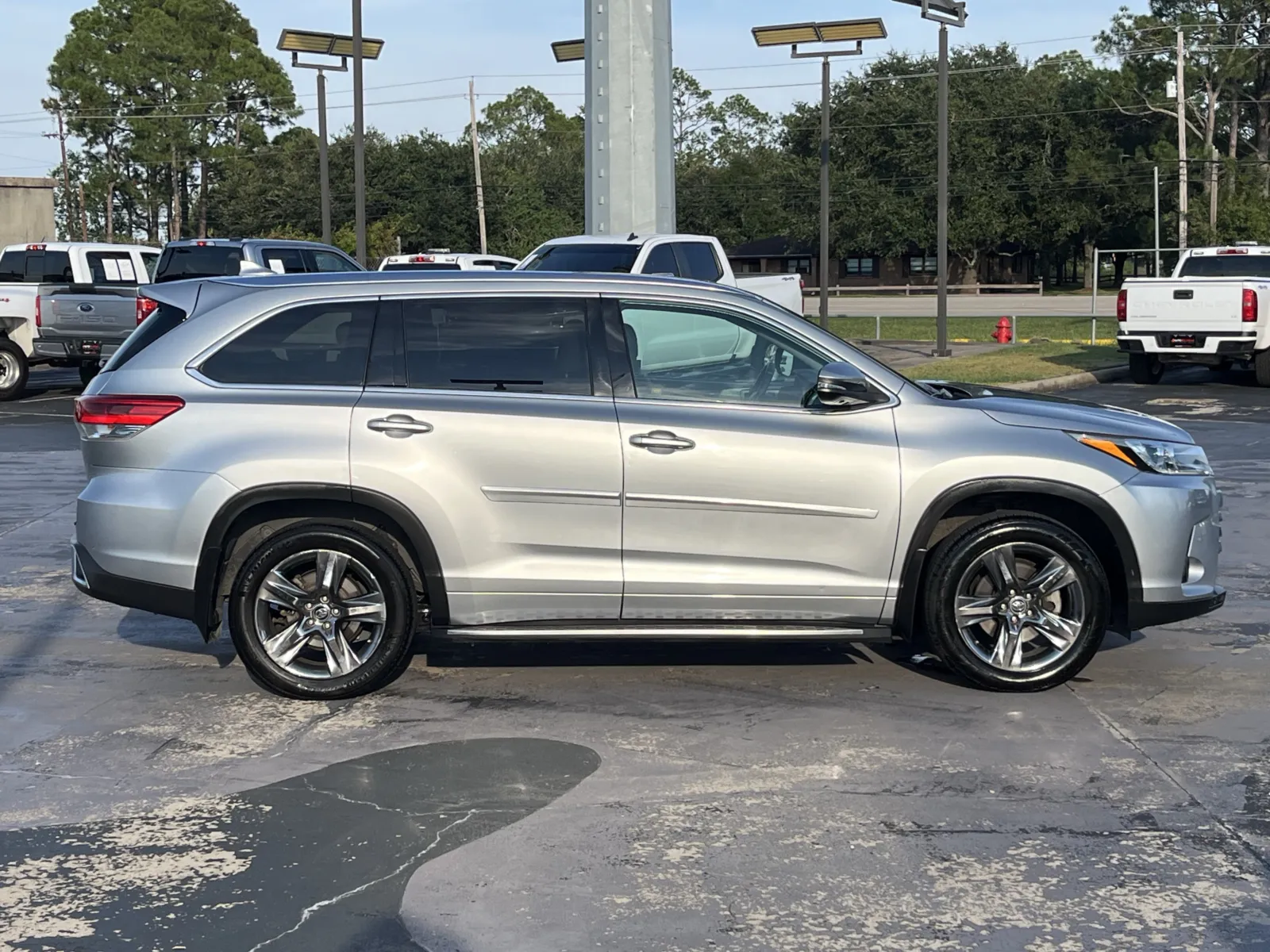 Toyota Highlander photo 11