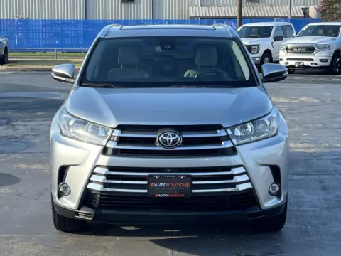 More photos of 2019 Toyota Highlander Limited Platinum at Auto Boutique Texas, TX