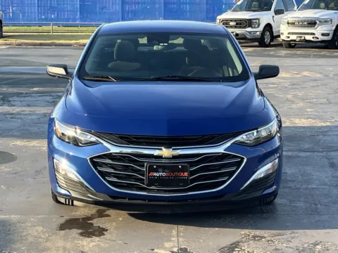 More photos of 2023 Chevrolet Malibu LS at Auto Boutique Texas, TX