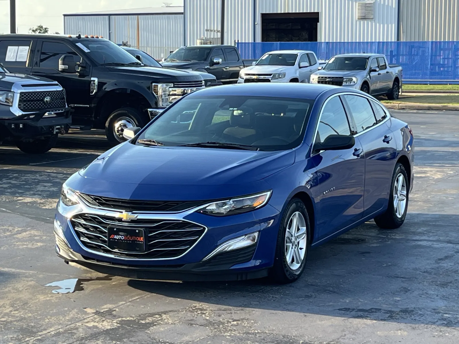 Chevrolet Malibu photo 2