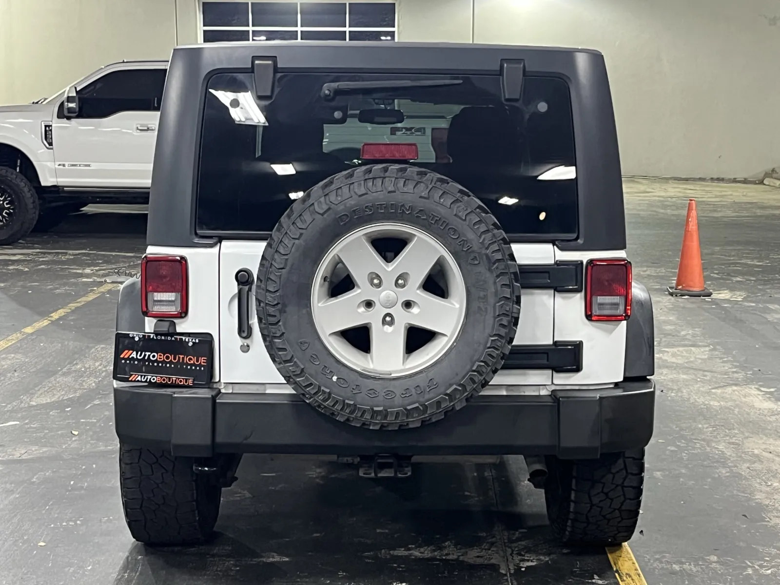 Jeep Wrangler photo 7