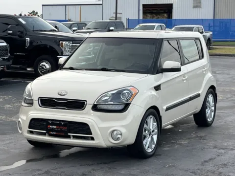Photos of 2013 Kia Soul ! for sale in Alvin, TX at Auto Boutique Texas