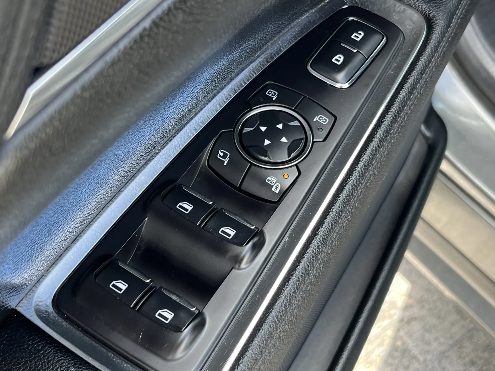 Lincoln Continental photo 22