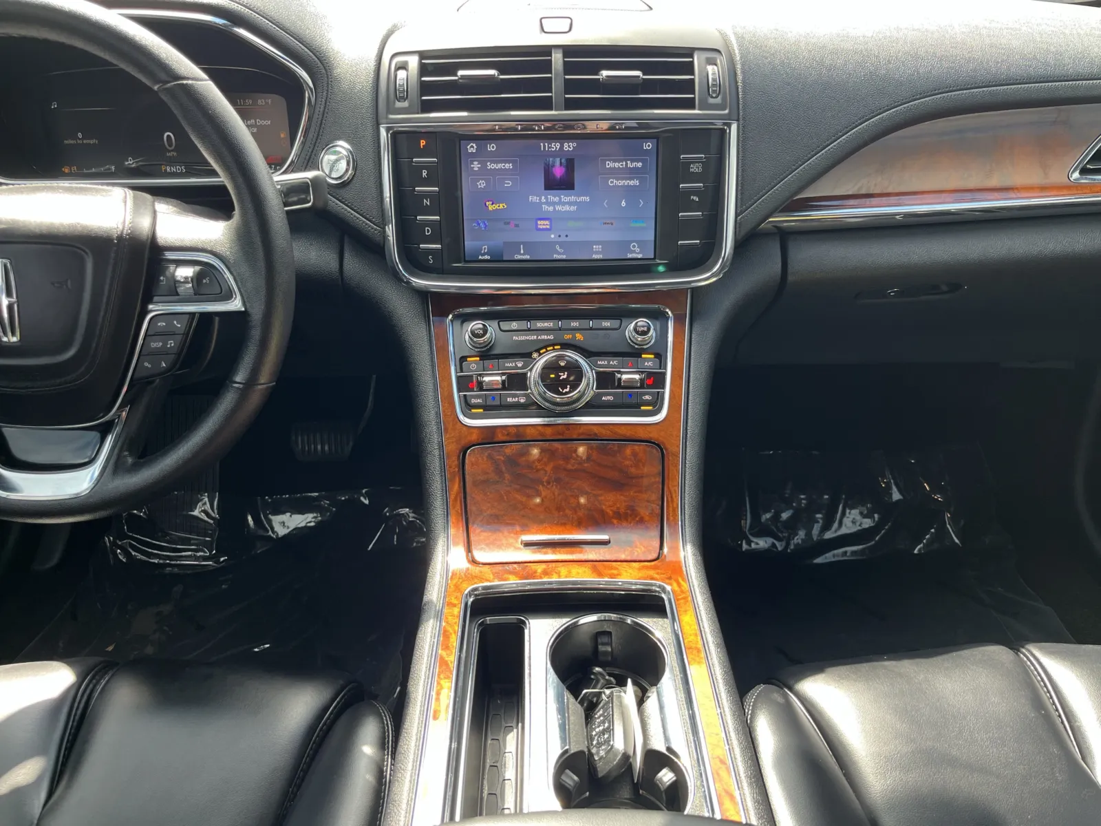 Lincoln Continental photo 21