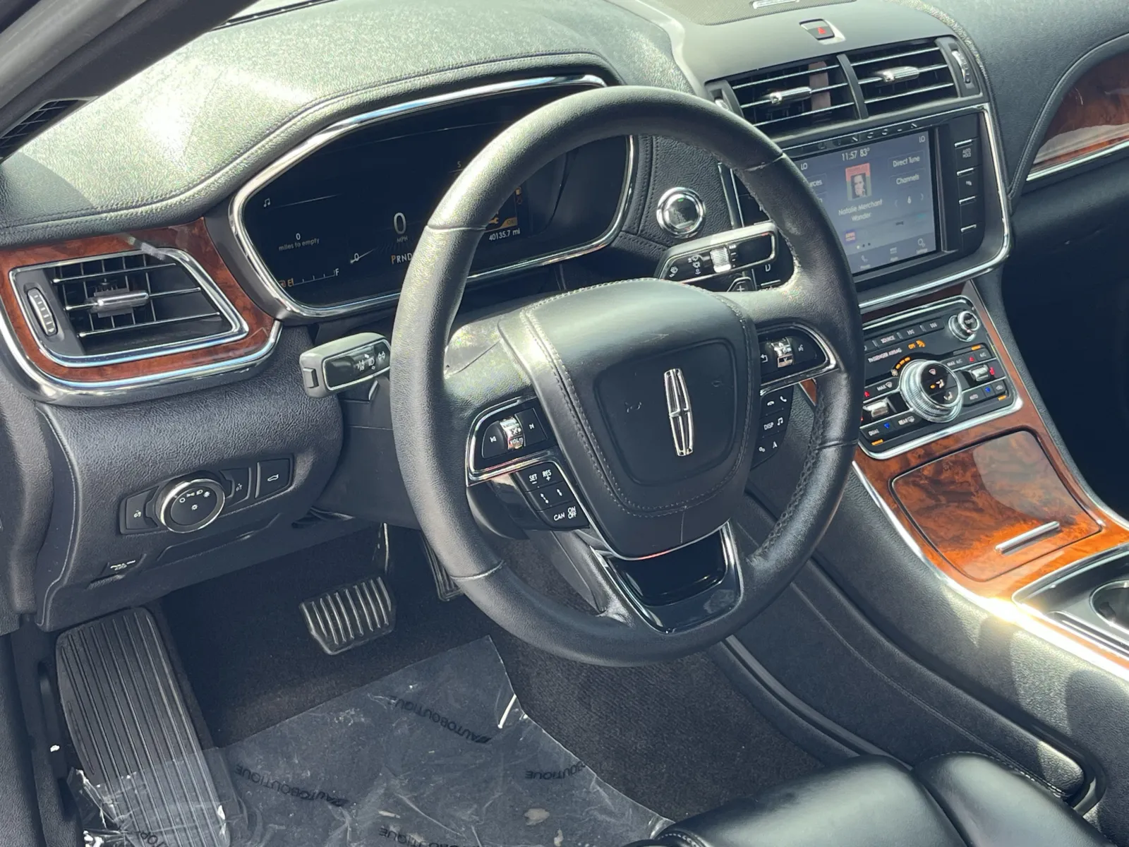 Lincoln Continental photo 12