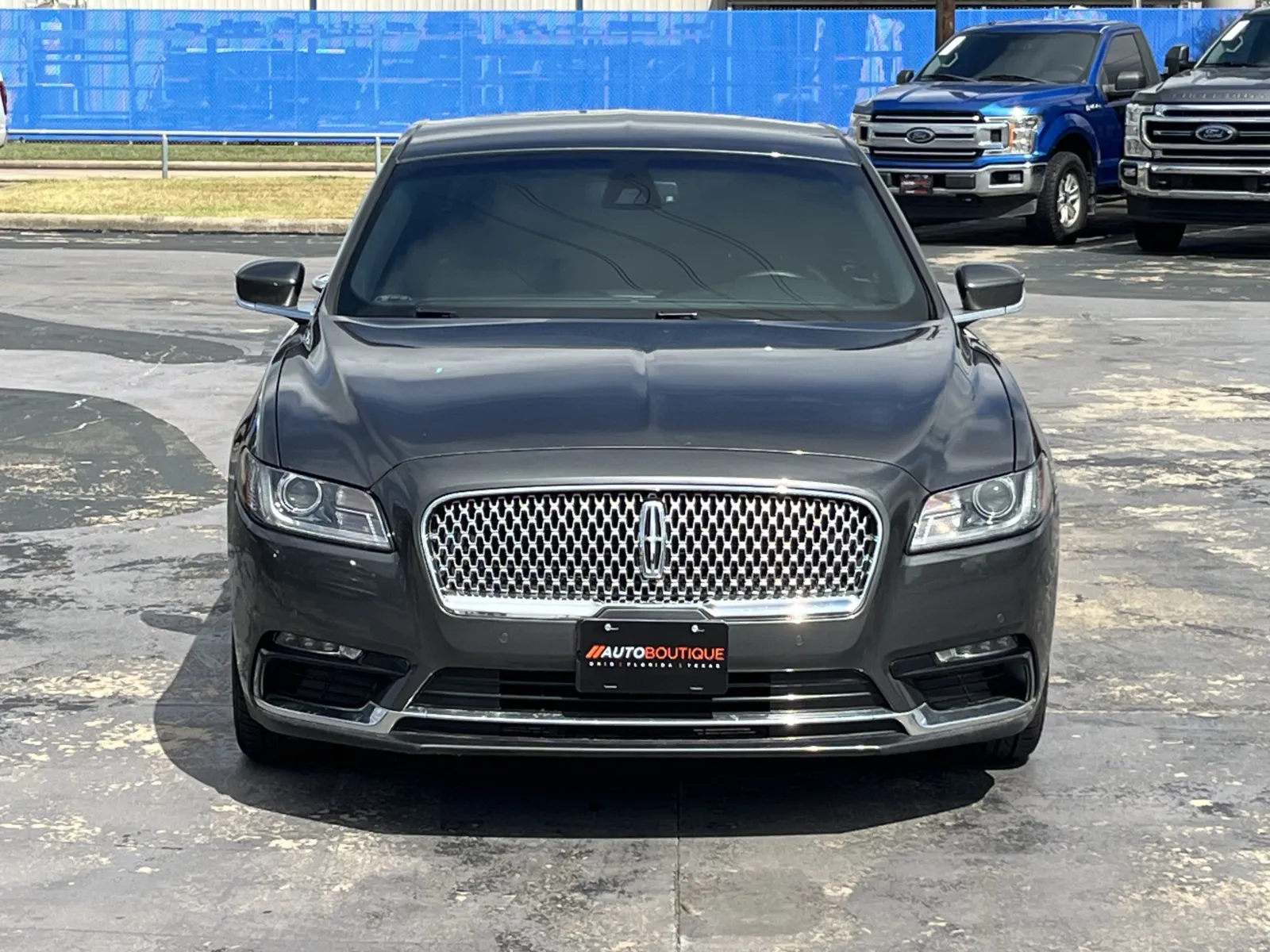 Lincoln Continental photo 4