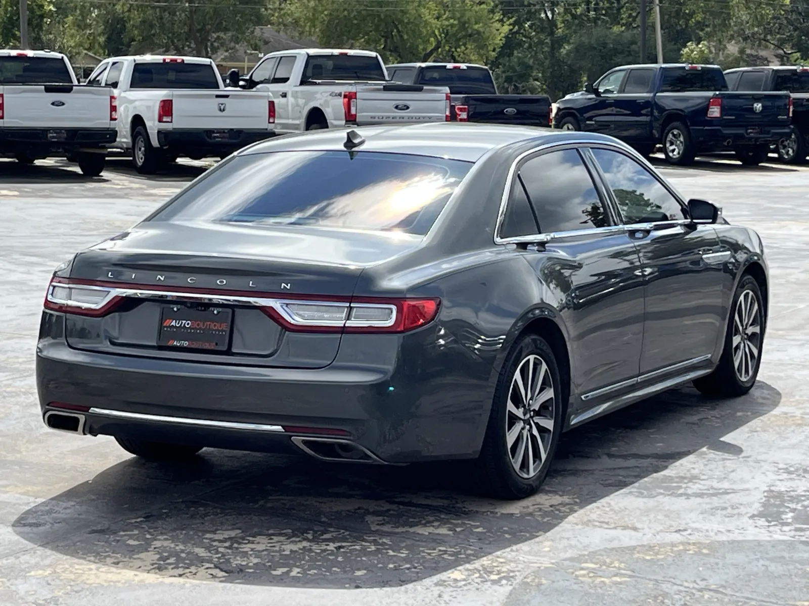 Lincoln Continental photo 8
