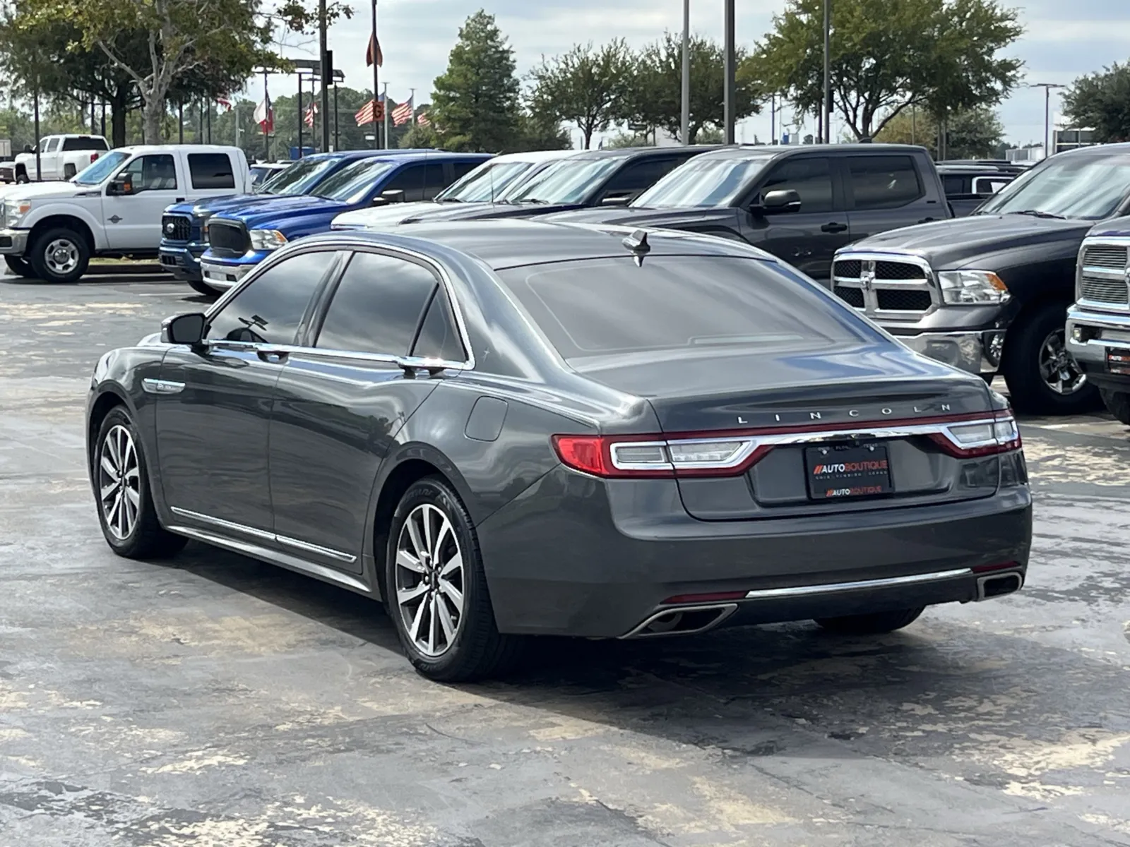 Lincoln Continental photo 9