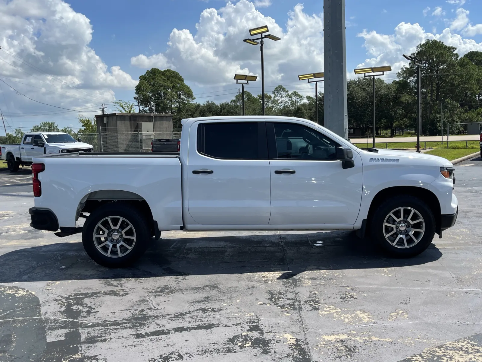 Chevrolet Silverado photo 10