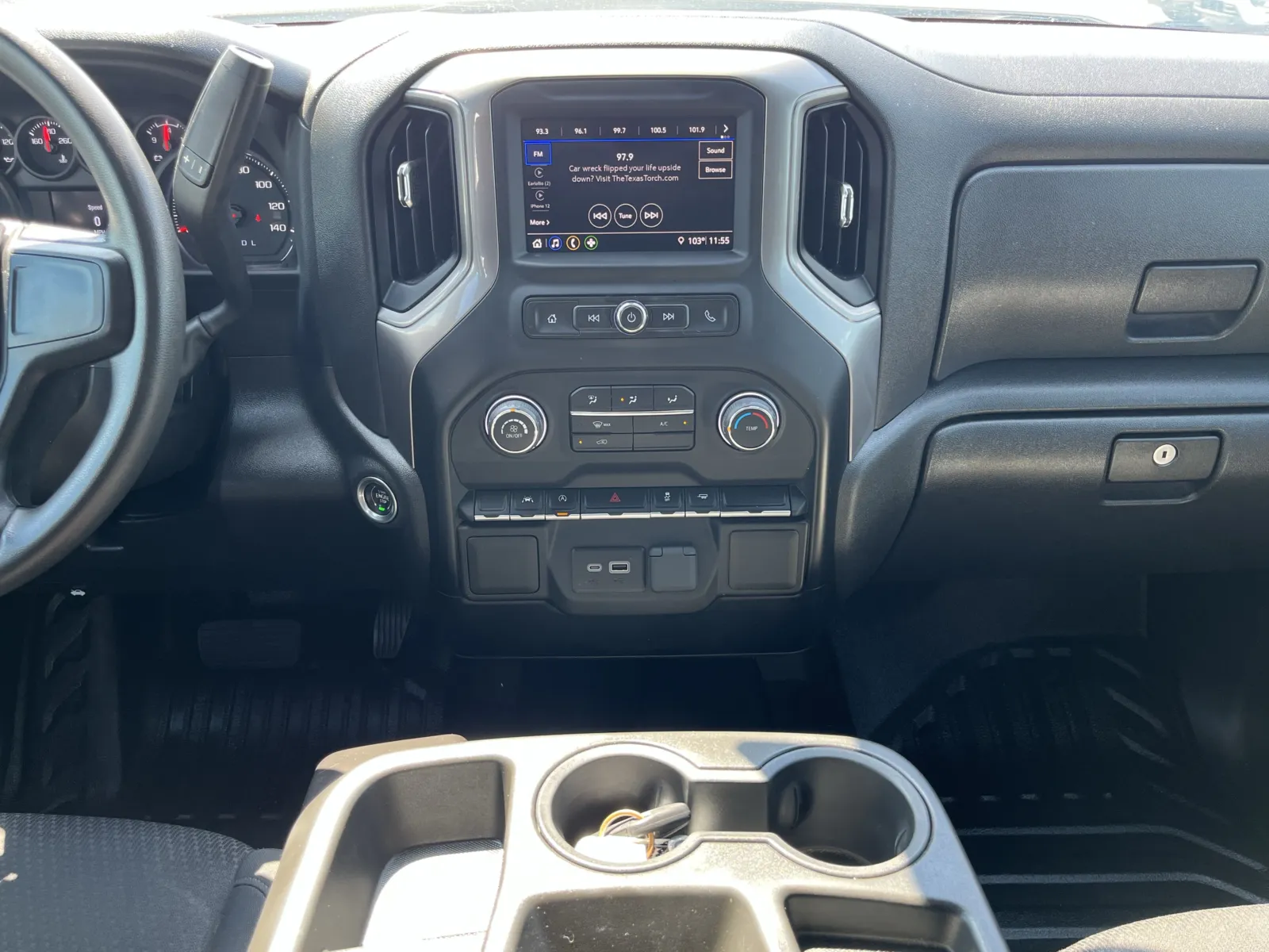 Chevrolet Silverado photo 20