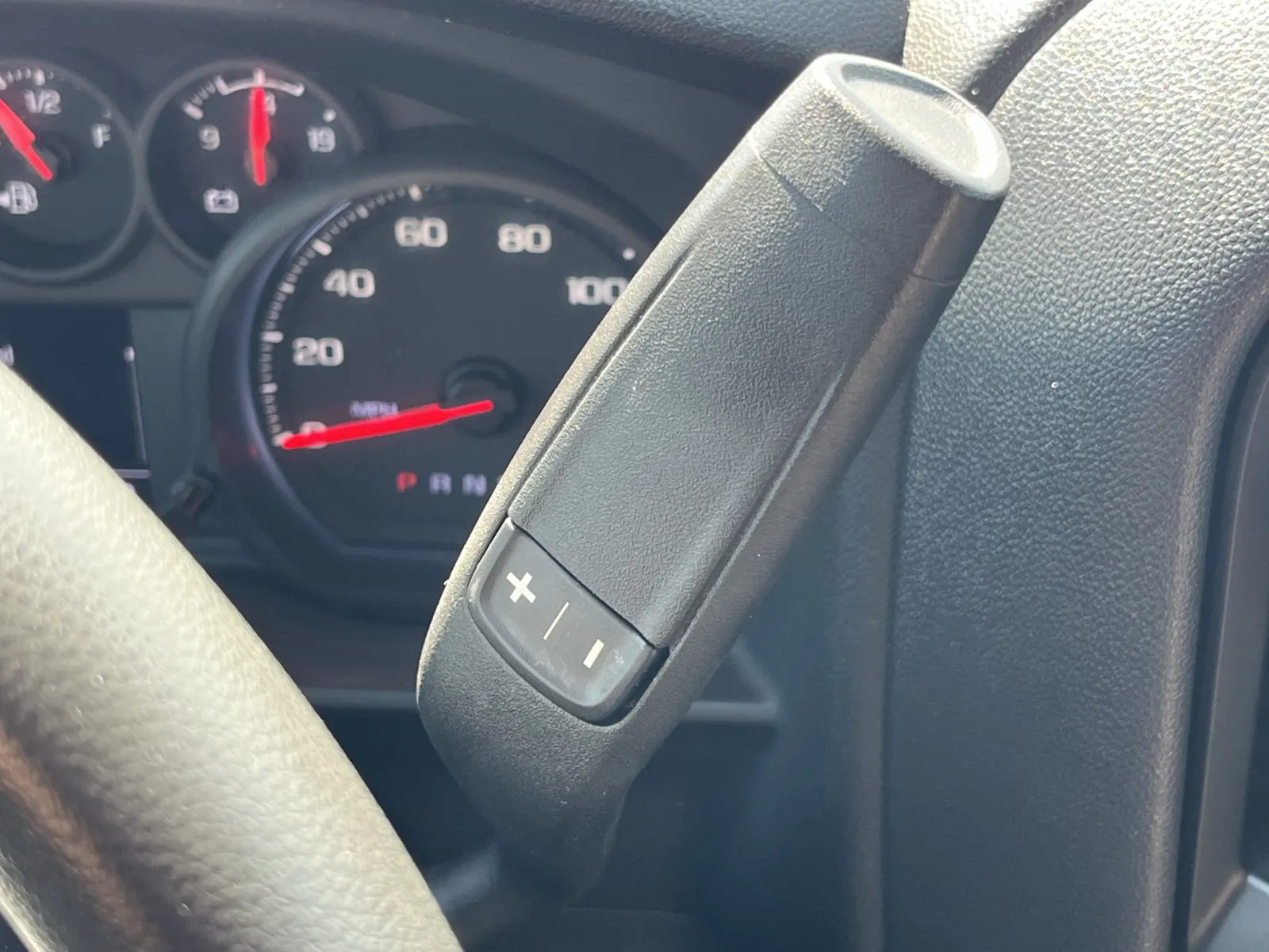 Chevrolet Silverado photo 18