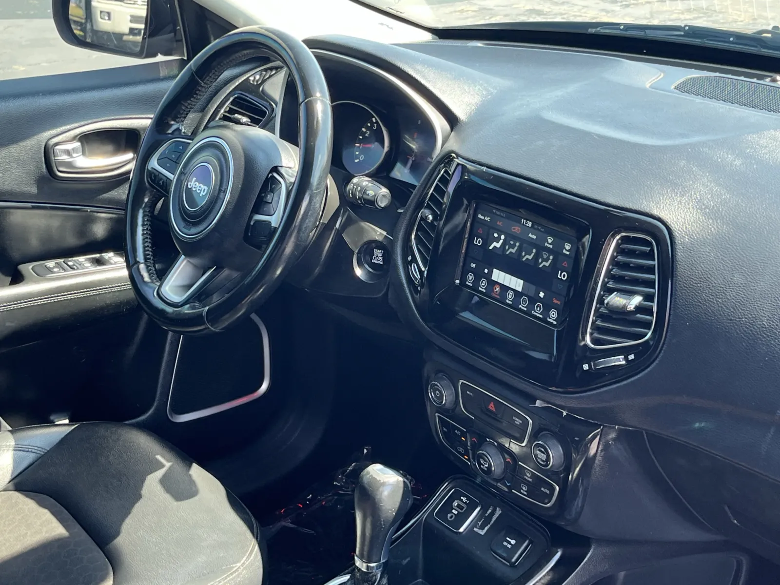 Jeep Compass photo 16