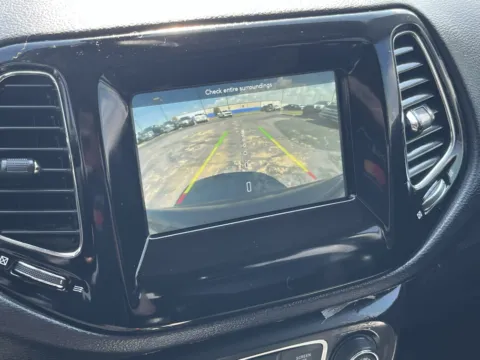 More photos of 2020 Jeep Compass Altitude at Auto Boutique Texas, TX