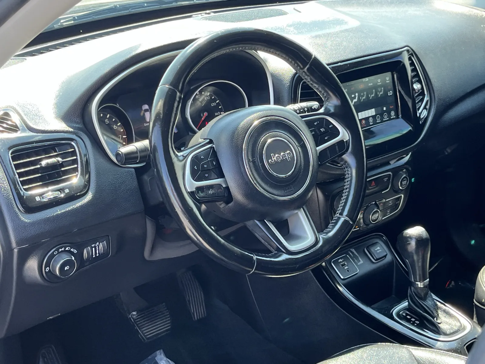 Jeep Compass photo 15