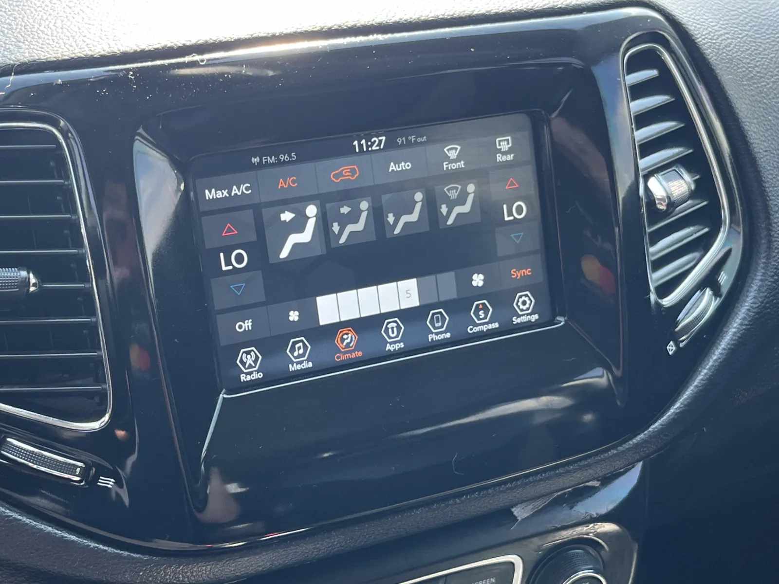 Jeep Compass photo 6